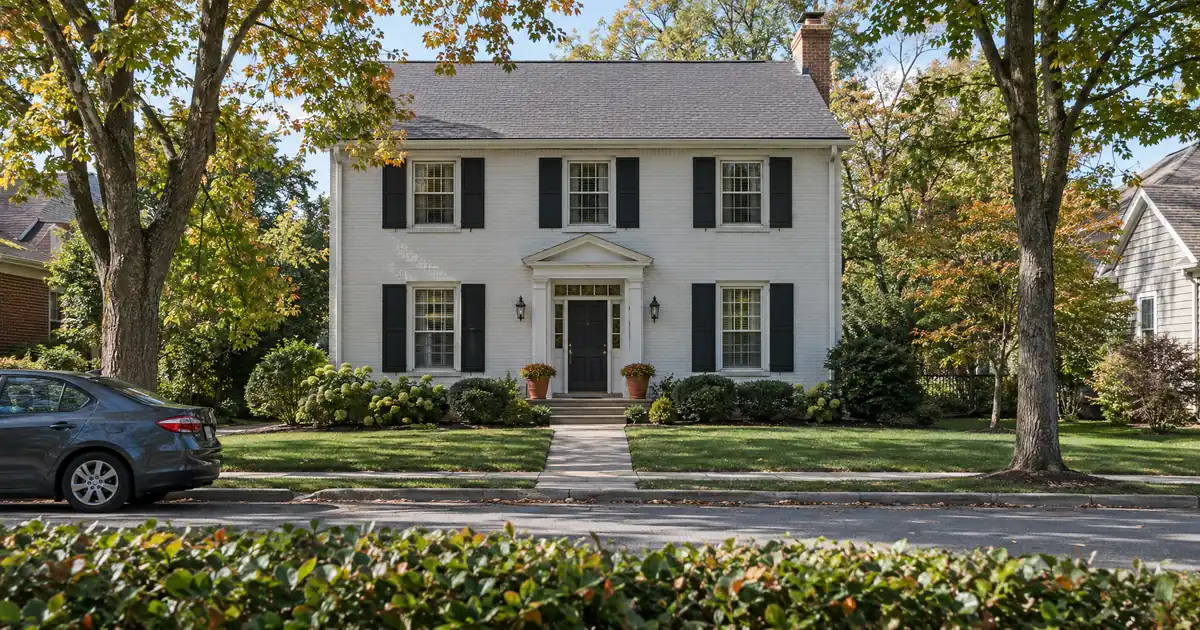 Individual Mortgages vs. a Blanket DSCR Loan for Ten-Plus Rentals in LLCs