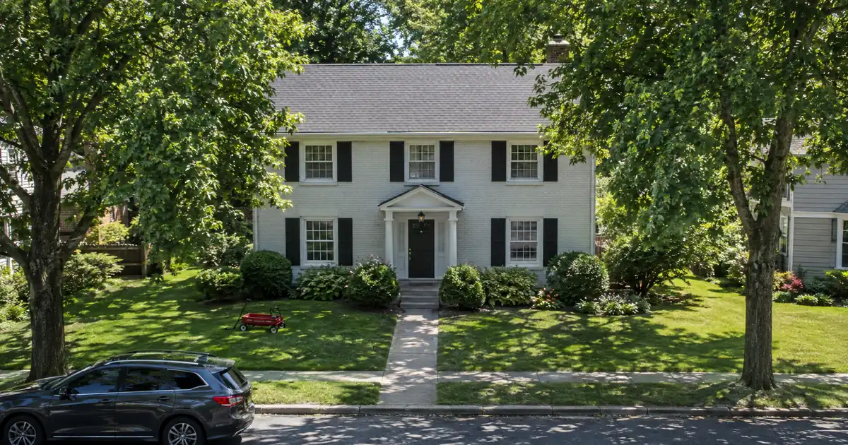 How a DSCR Lender Sizes Cash-Out on Rentals Held in LLCs