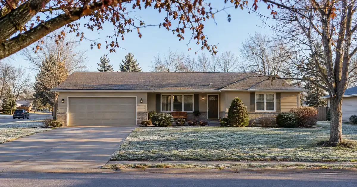 Should a W-2 Investor Near the Loan Cap Move a Low Mortgage Into DSCR?