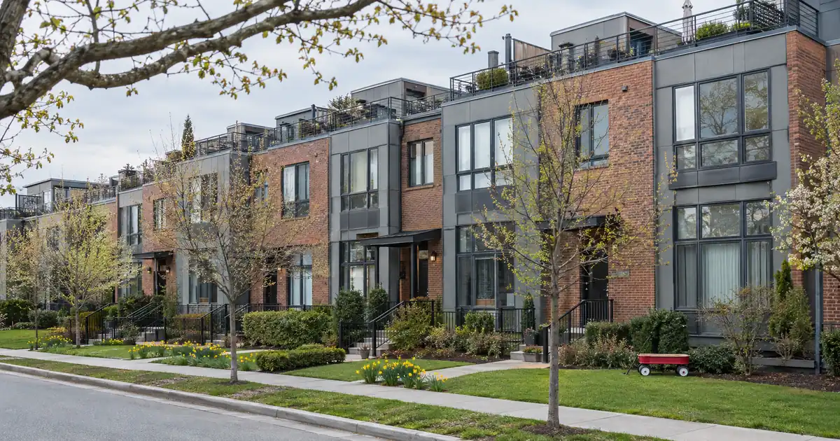 House-Only DSCR Pool vs Houses Plus Condos in One Building