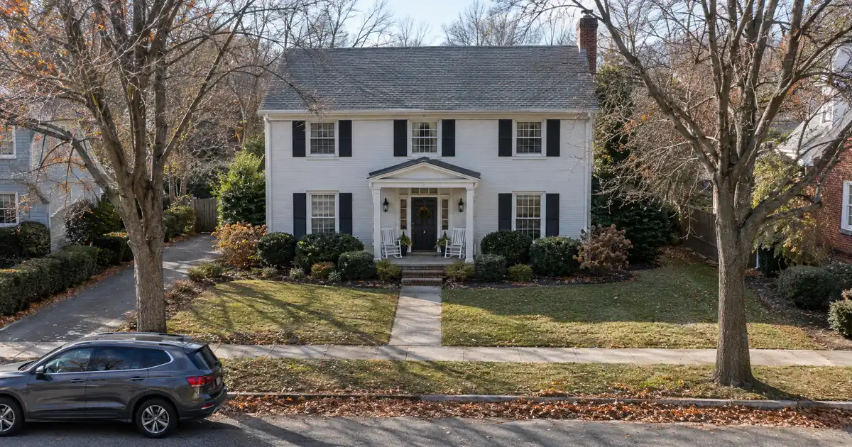 How a DSCR Lender Handles Rentals Held Personally and in an LLC