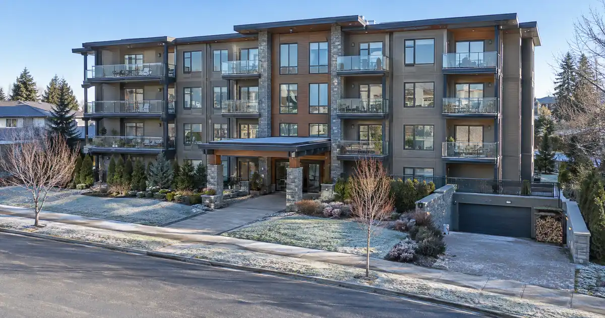 How a Portfolio DSCR Loan Handles Condos When Consolidating