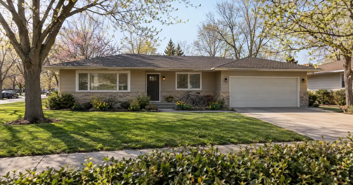 How to Pick DSCR or a Bank Statement Loan to Consolidate Rentals