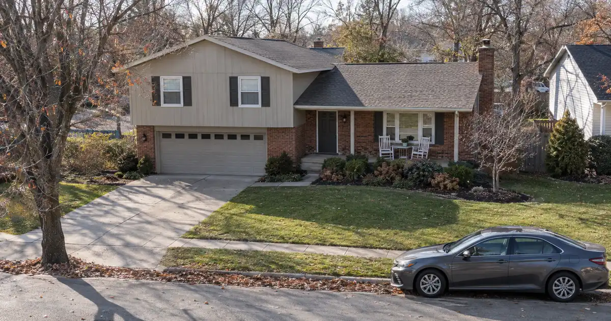 Can a Portfolio DSCR Loan at Its Property Cap Take Another House?