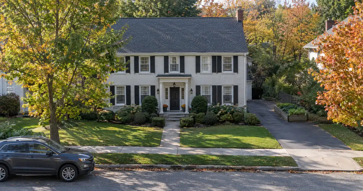 How to Decide Whether to Split a Blanket DSCR Loan to Sell One Rental