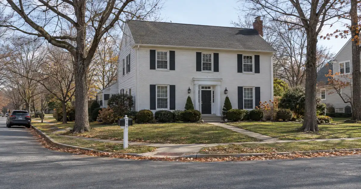 How to Add a HELOC Behind a DSCR First Mortgage on a Rental