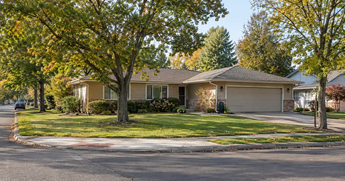 How an LLC Investor Gets a HELOC or Portfolio Line on Rentals