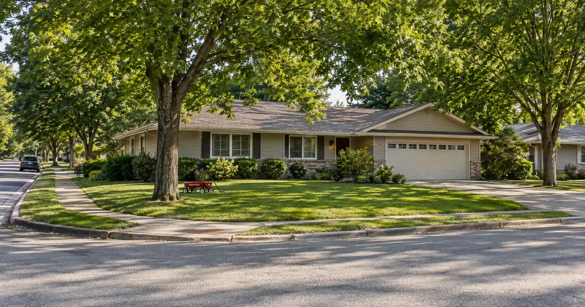 Can You Deed a Home to an LLC and Still Get a DSCR Loan on a Lease?