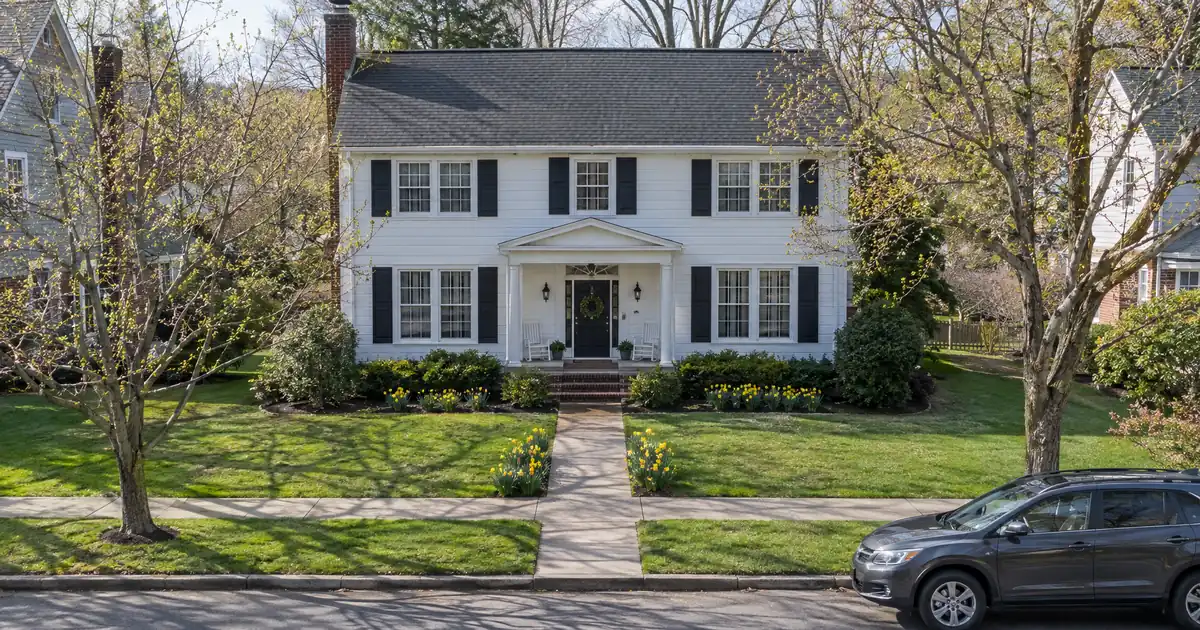 Can You Put a DSCR-Financed Rental in a Trust After Closing?