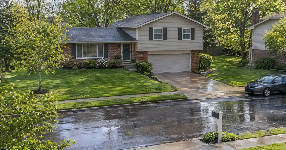 Can Three Friends Buy a Rental Together on One DSCR Loan?