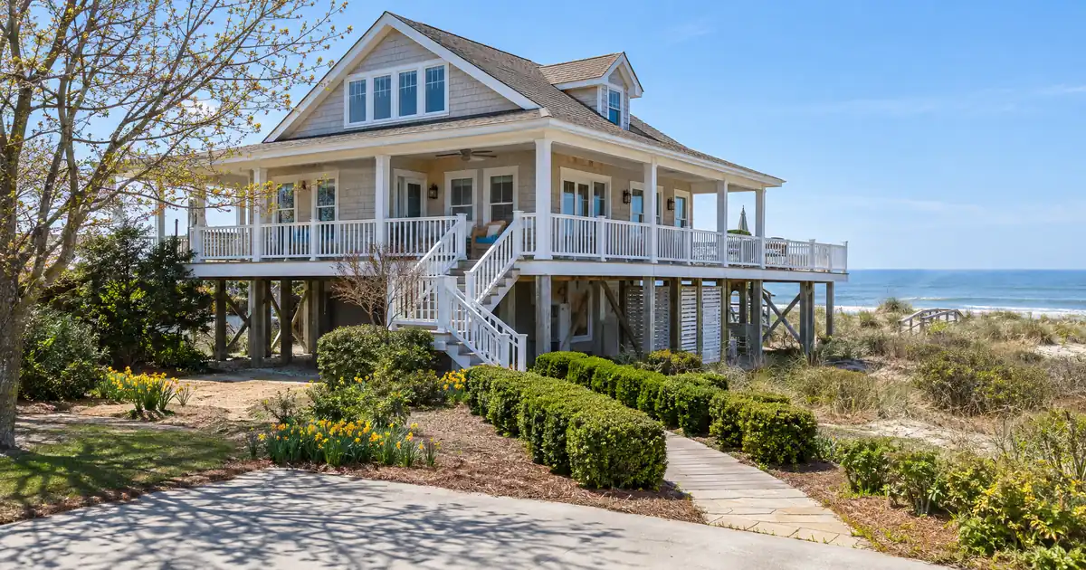 How Much Leverage a Coastal DSCR Loan Allows With High Insurance
