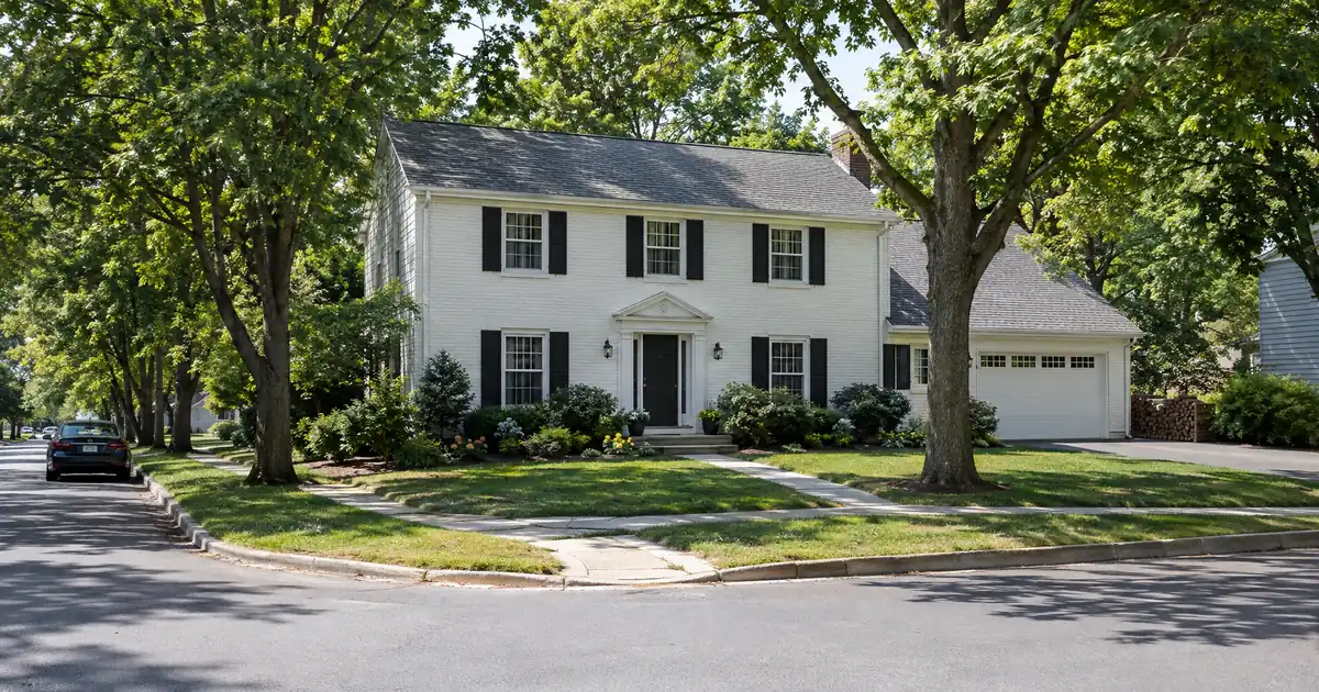 Should a Landlord Sell a Rental or Cash Out With a DSCR Refinance?