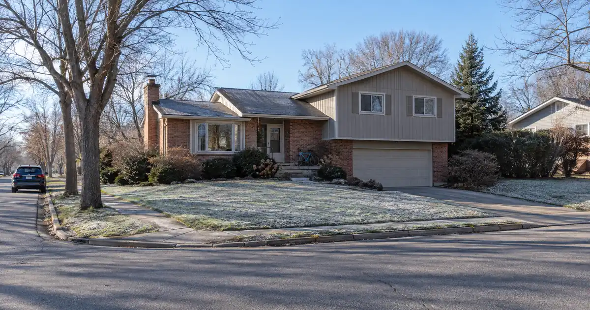 How to Respond to a Frozen HELOC as a W-2 Homeowner