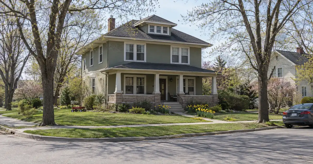 How to Compare Selling vs Cash-Out Refinance Across Several Rentals