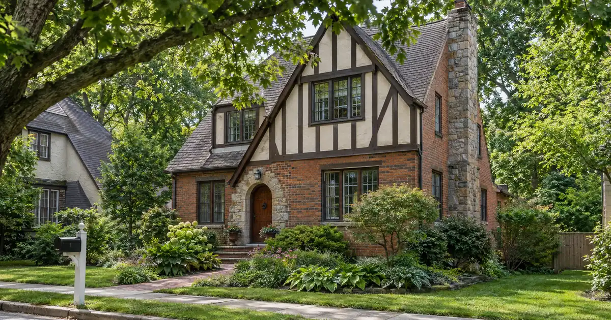 How to Pay an HOA Special Assessment With a Bank Statement HELOC