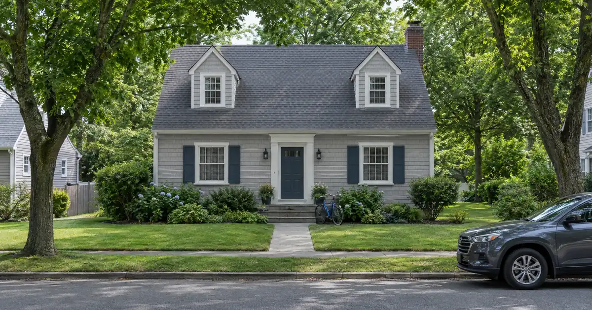 Can a Self-Employed Borrower and W-2 Spouse Use a Bank Statement Loan?