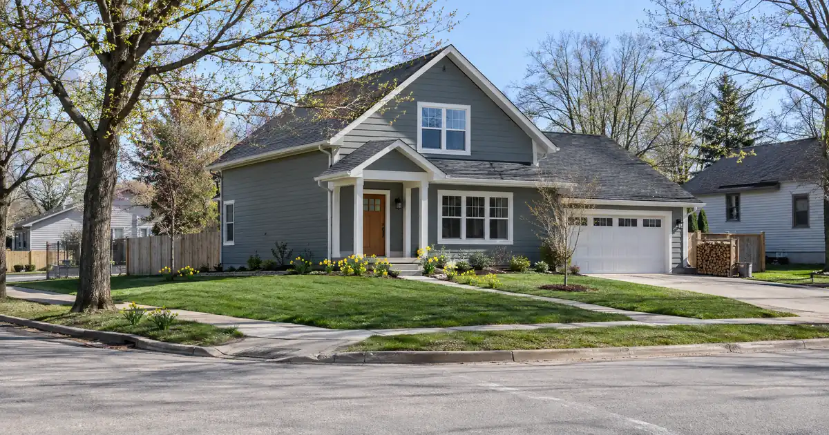 Hard Money on a Holdover Tenant vs Waiting for a Vacant House