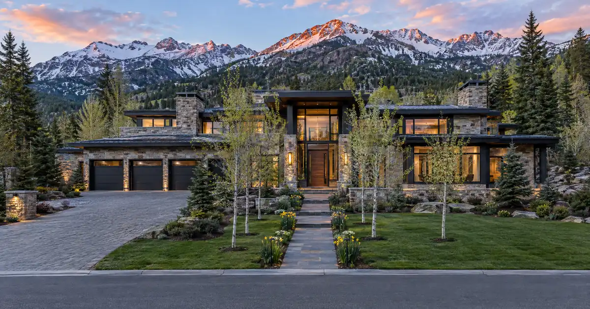 How to Refinance a Jumbo Loan in Retirement on Assets