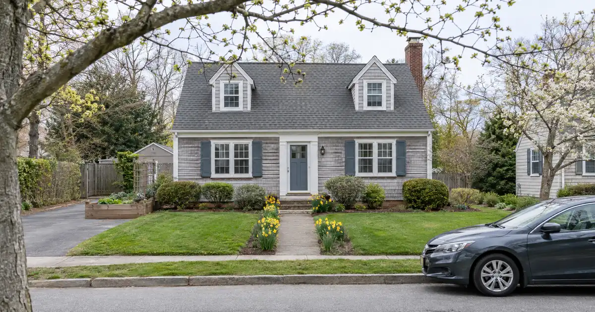 Can a Landlord Get a Portfolio DSCR Loan With a Spouse on Title Only?