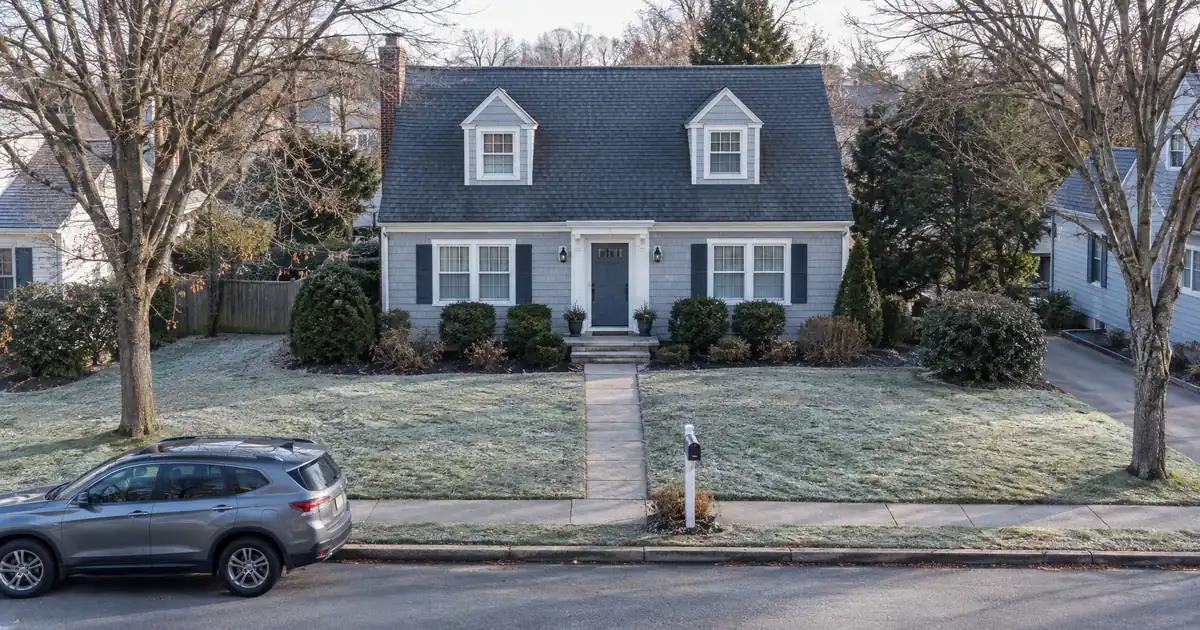 How to Close a Portfolio DSCR Loan in a Community-Property State