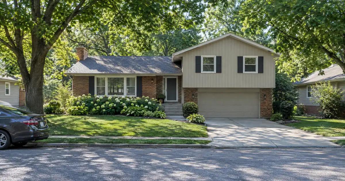 How a DSCR Lender in a Community-Property State Counts Spouse Debt