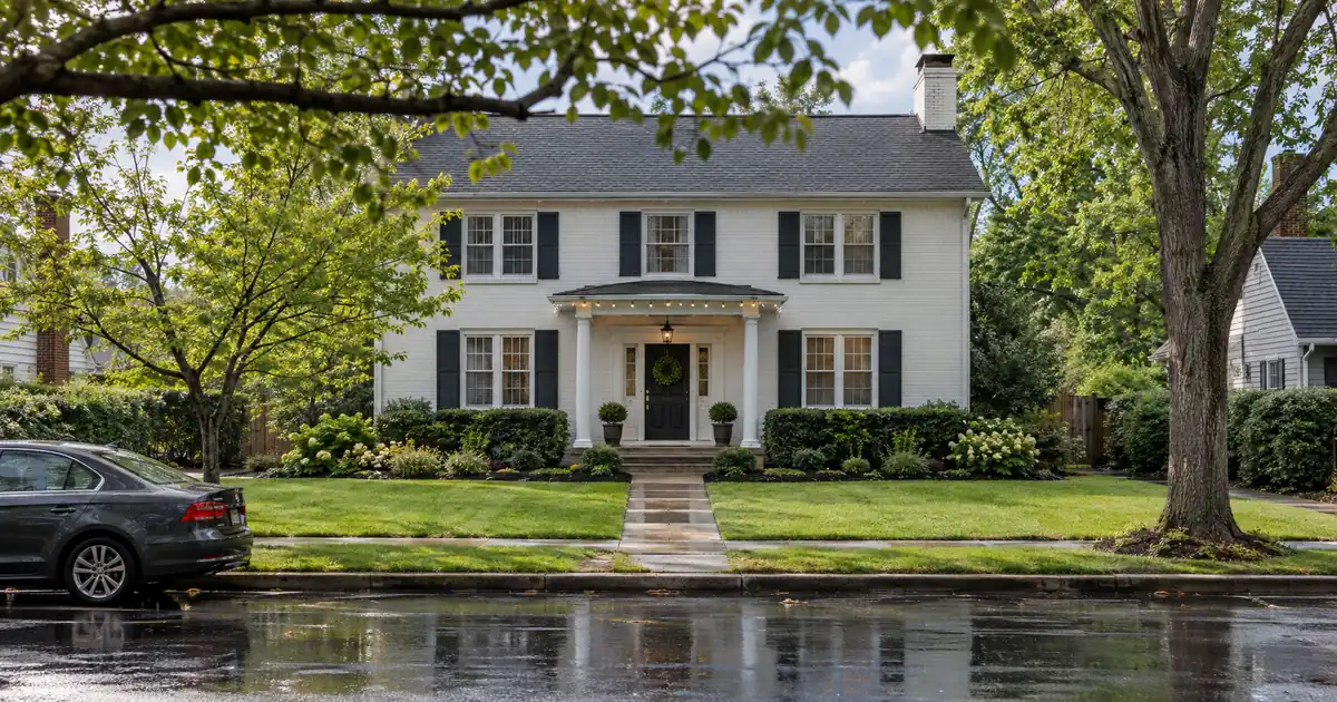 How a Co-Borrower's Credit and Income Count on a Rental HELOC