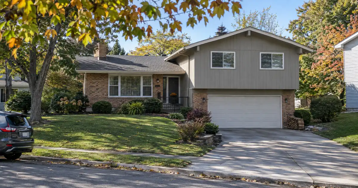 How a Lender Counts a New Lease on a Bank Statement Loan After Move-Out