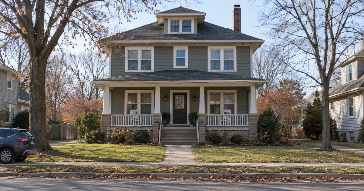 How a Lender Reads a Recent Quitclaim on a Bank Statement Loan