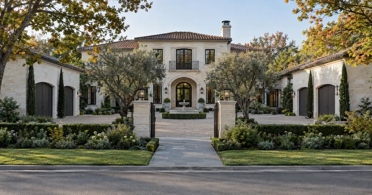 How to Read the Closing Costs on a Jumbo Loan