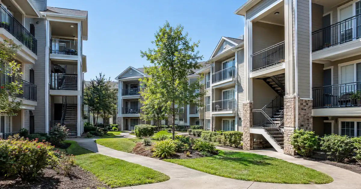 DSCR Insurance Requirements for a Portfolio of 10+ Doors in LLCs