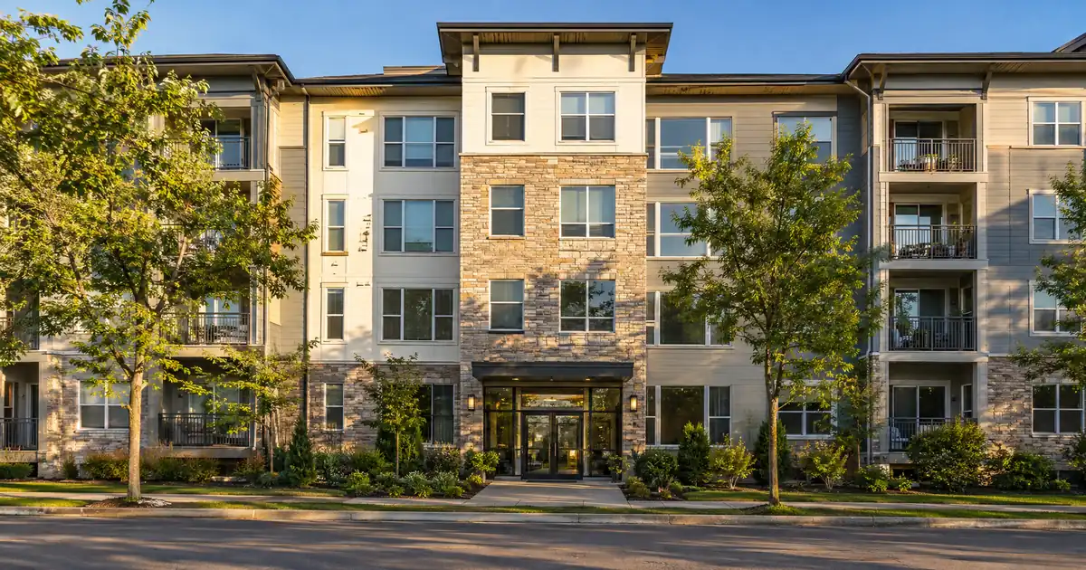 House-Only vs Mixed DSCR Pool for an LLC Investor With 10+ Doors