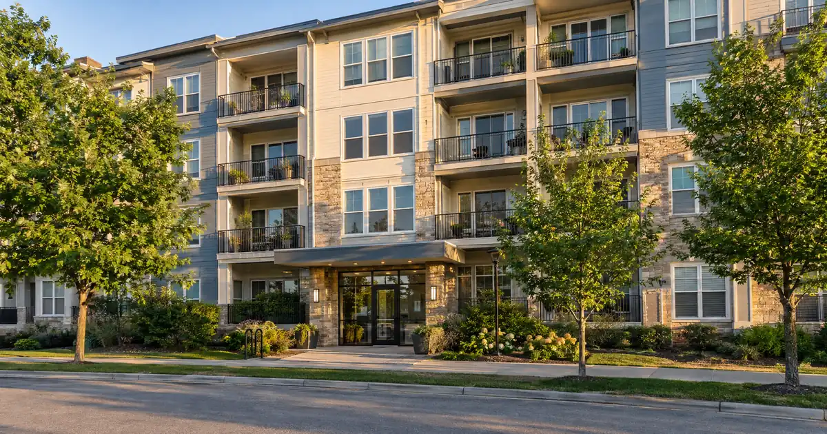 How a DSCR Blanket Loan Sizes Low-Value Doors Held in LLCs