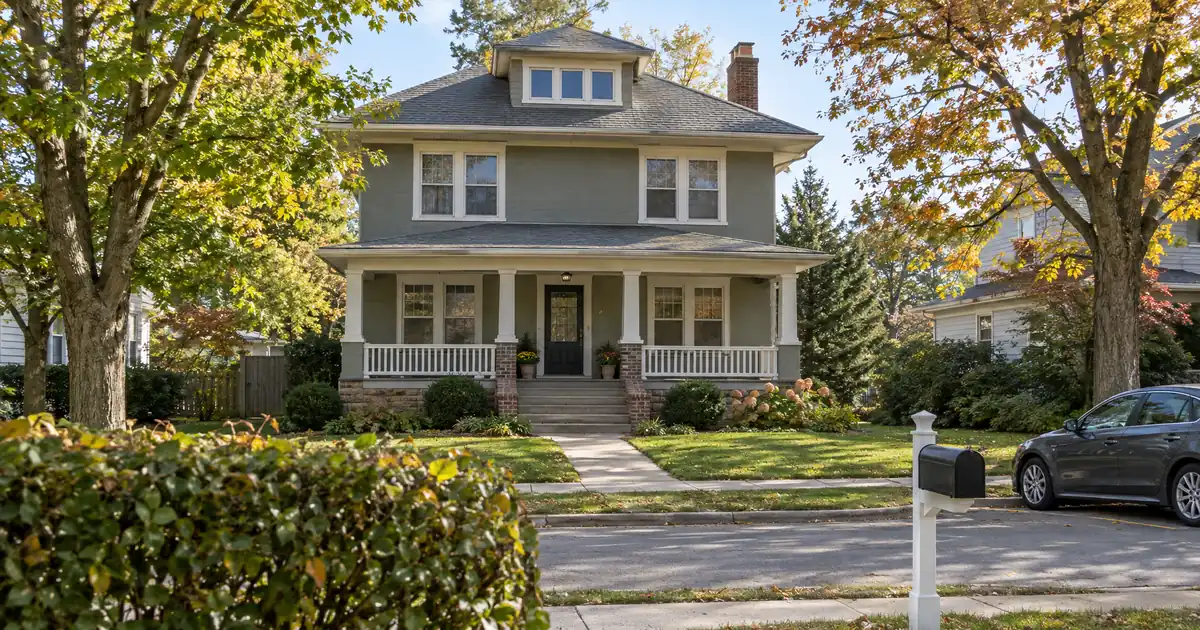Can a Portfolio DSCR Loan Close in an LLC That Already Owns the Rentals?
