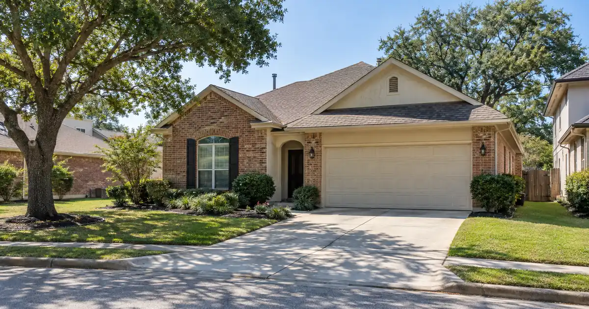 Can One DSCR Loan Cover Rentals in Texas and Florida?