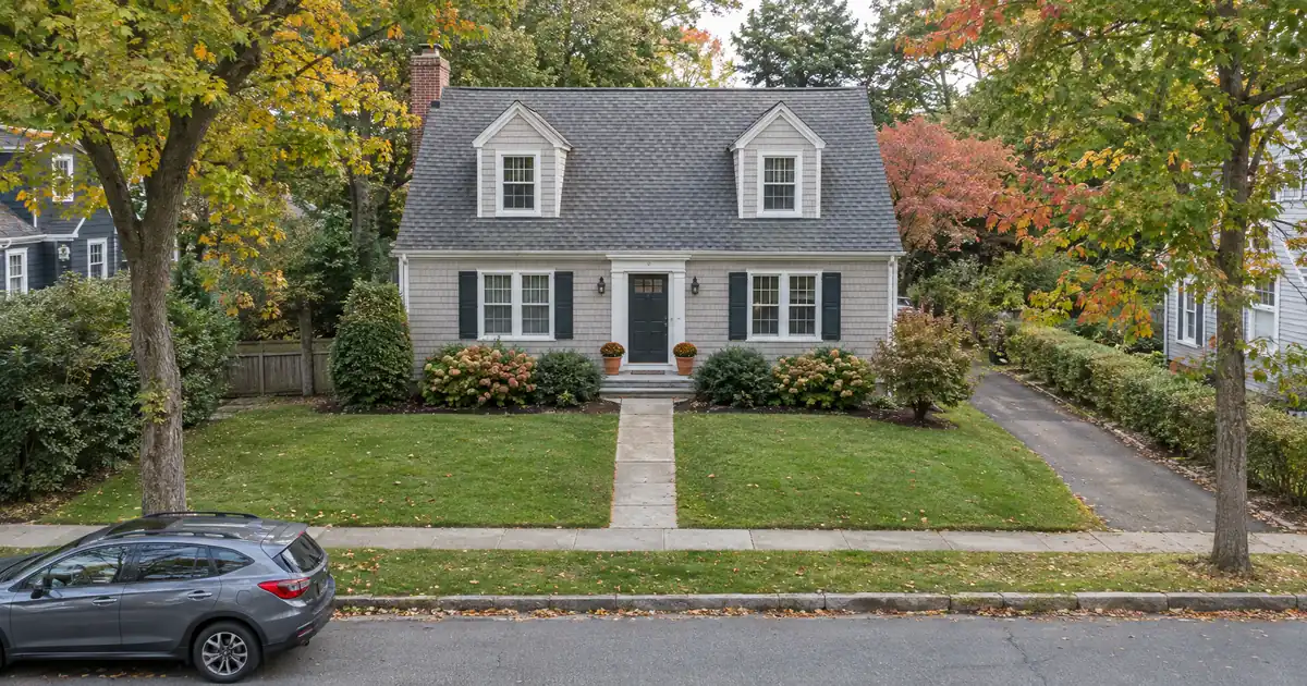 Is Consolidating Rentals From Four Lenders Into One DSCR Loan Worth It?