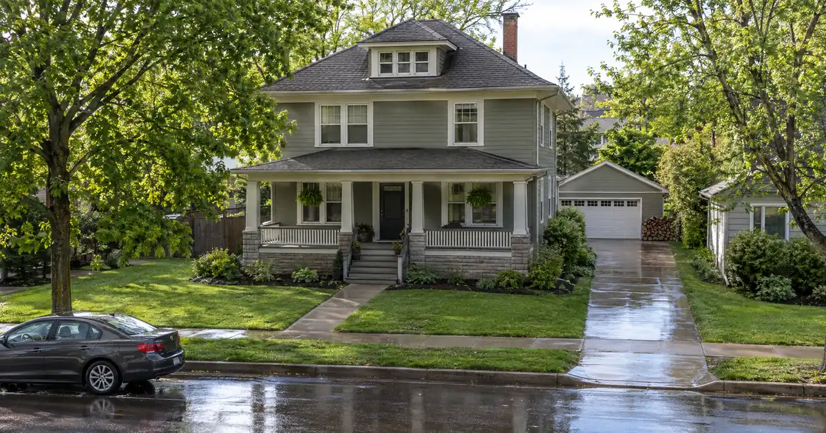 Does One DSCR Loan on Twenty Houses Cost Less to Close?