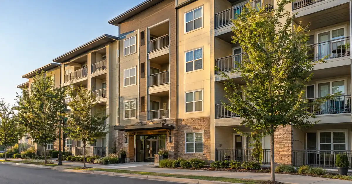 Long vs Short Fixed DSCR Loan for an LLC Portfolio of 10+ Doors