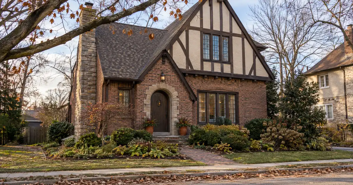 Can an Investor With One or Two Rentals and a W-2 Job Skip DSCR Reserves?