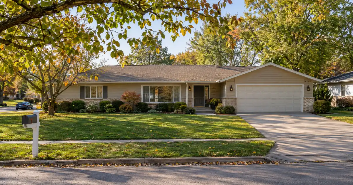 How One Closing Covers a Cash-Out Refinance on Rentals in Many States