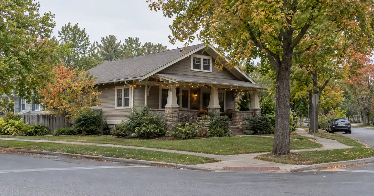 How to Fix a HELOC as a W-2 Homeowner Keeping Your First Mortgage