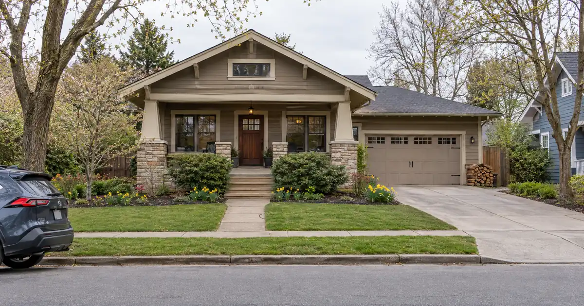 How Out-of-State Investors Use a Signed Lease to Speed Up DSCR Refinancing