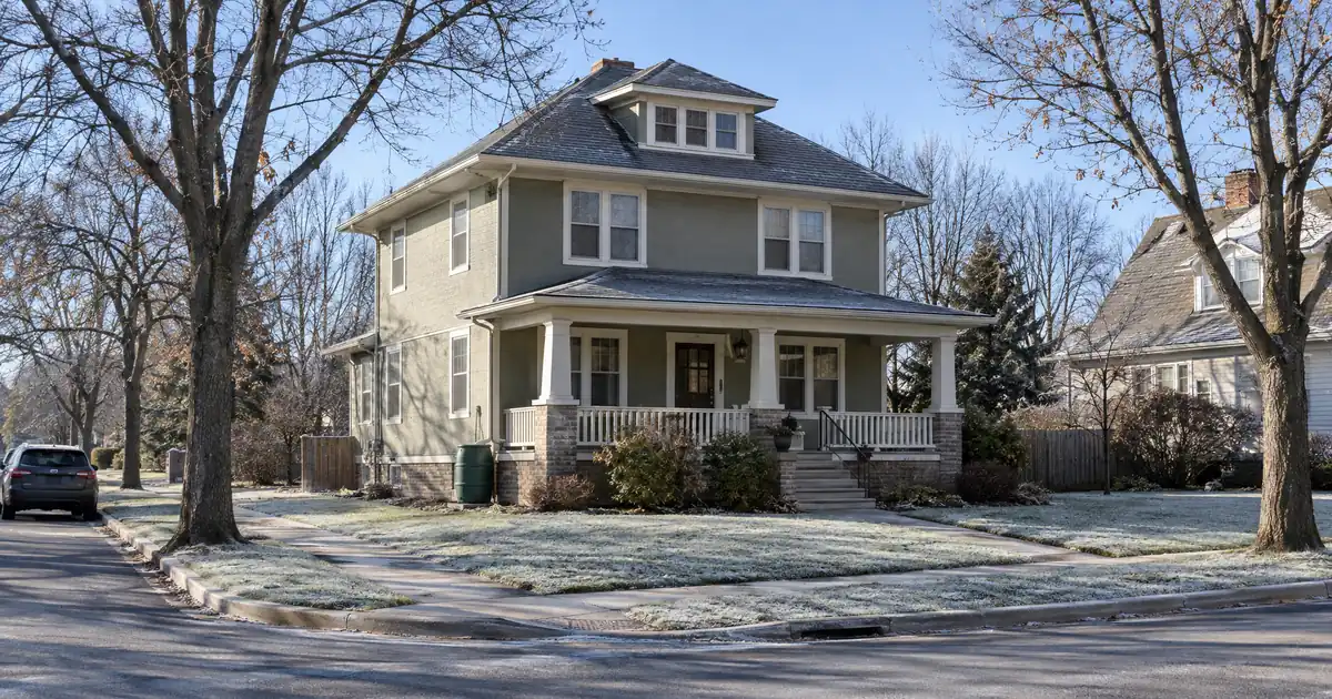 Can an LLC or Partnership Refinance a Rental Into a DSCR Loan?