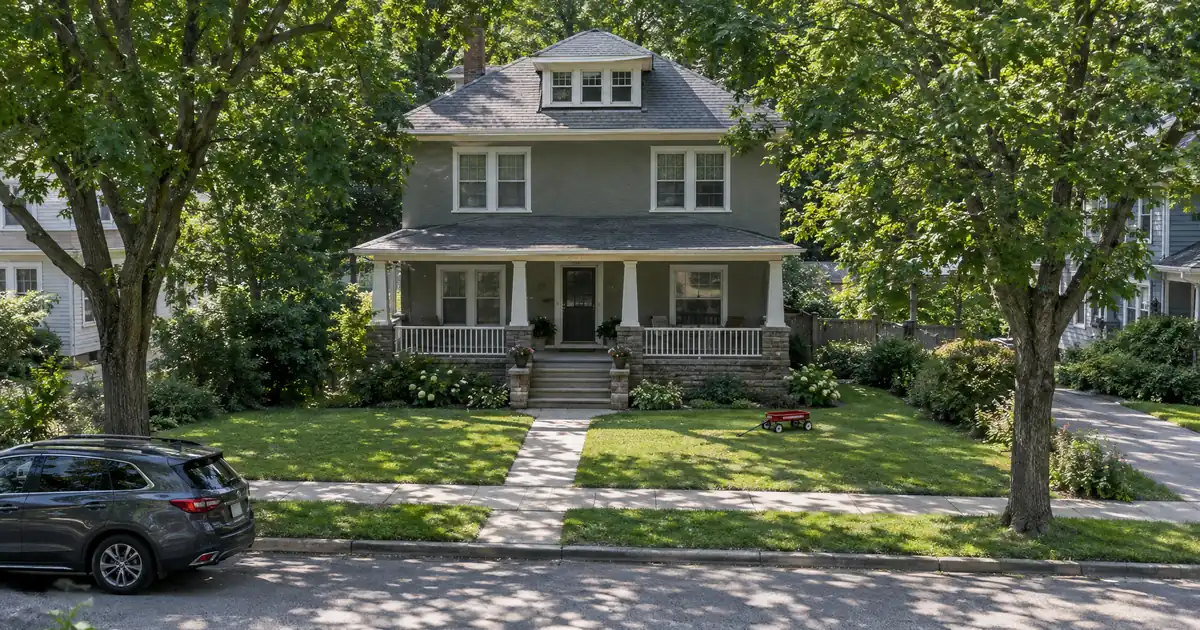 How a Lender Counts Closing Costs in a Rental Cash-Out Refinance