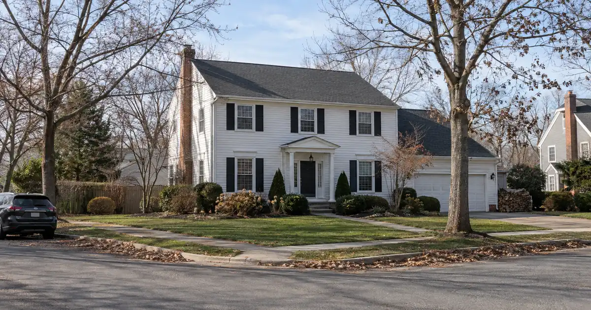 Can You Open a HELOC on Your Primary Home Without Refinancing?