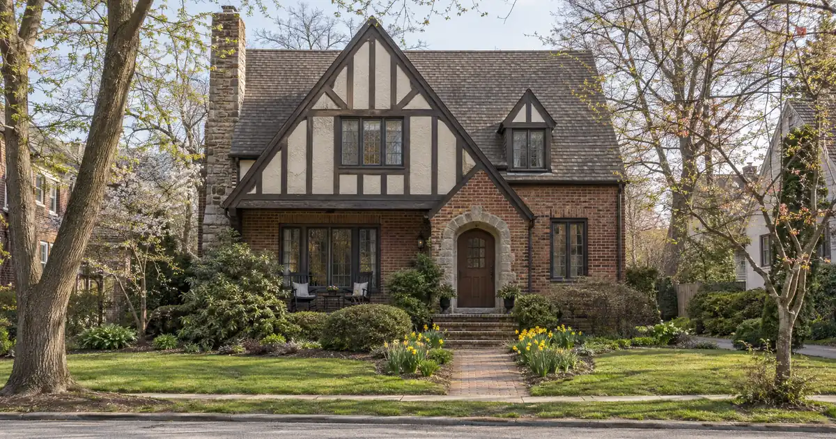 Cash-Out Refinance Versus HELOC Documentation for Rental Owners