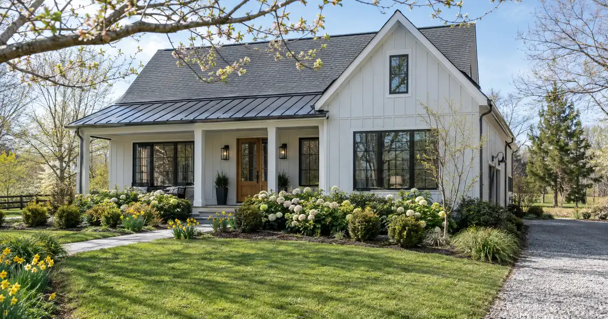 Should a Rental Buyer Choose a DSCR Loan Over a Bank Mortgage?