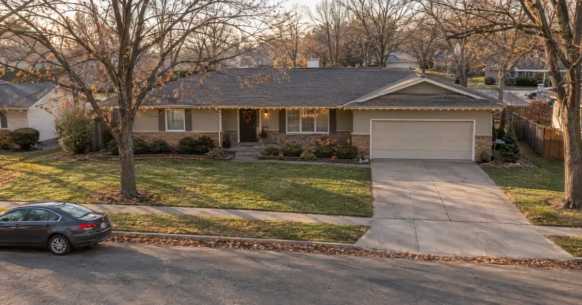 How to Keep a Mortgage Application Moving While Your Brokerage Statements Are Reviewed
