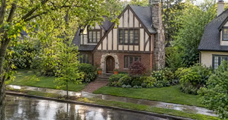 How to Get a Mortgage When Your Employer Pays Mostly in Equity