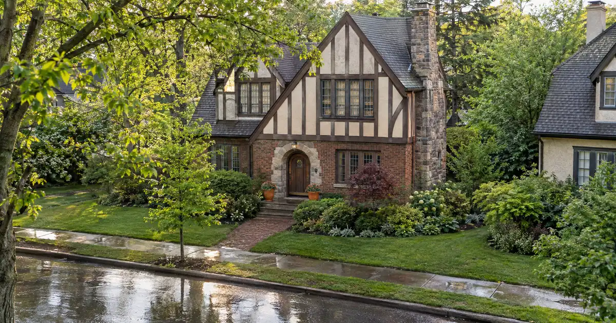 How to Get a Mortgage When Your Employer Pays Mostly in Equity
