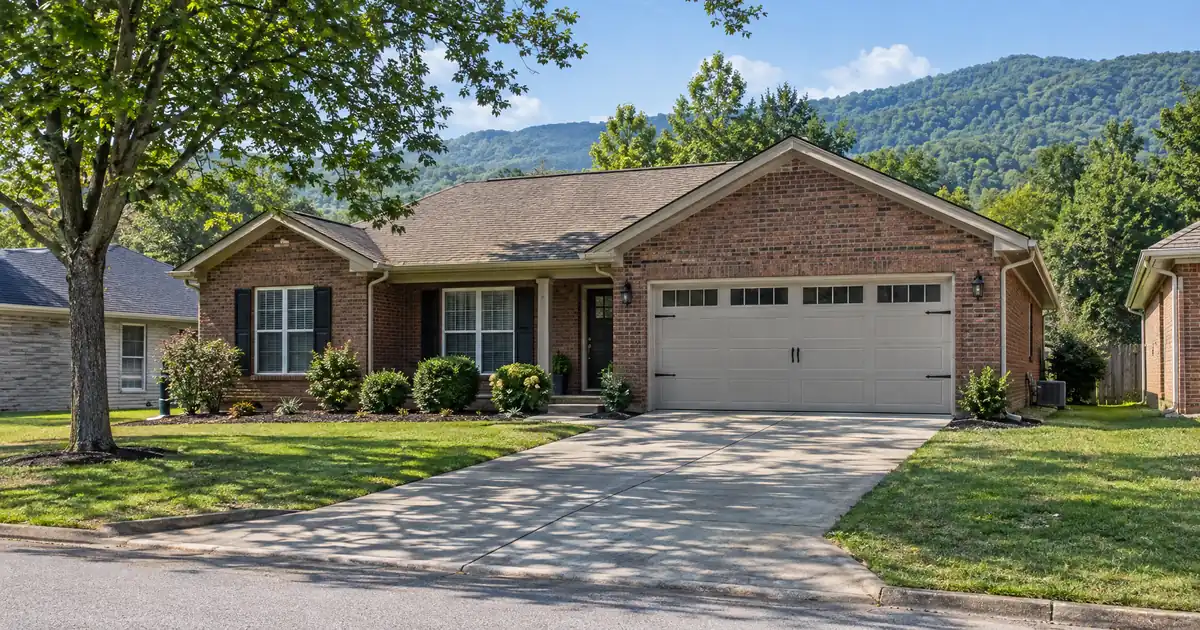 When Should a Tennessee Buyer Choose the Asset Qualifier Path Over Asset Depletion?